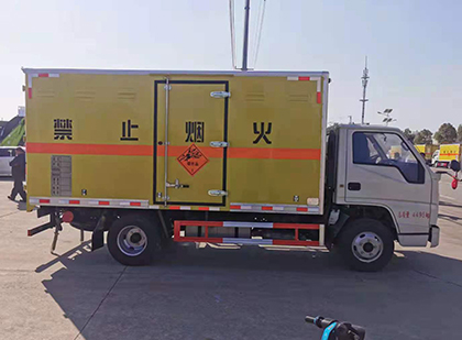 赵西垸林场爆破器材运输车技术升级与安全合规新趋势